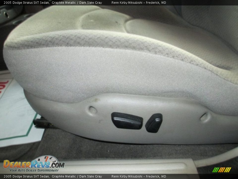 2005 Dodge Stratus SXT Sedan Graphite Metallic / Dark Slate Gray Photo #13