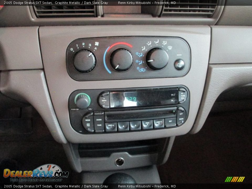 2005 Dodge Stratus SXT Sedan Graphite Metallic / Dark Slate Gray Photo #18