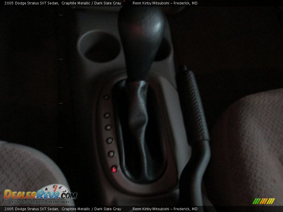 2005 Dodge Stratus SXT Sedan Graphite Metallic / Dark Slate Gray Photo #19