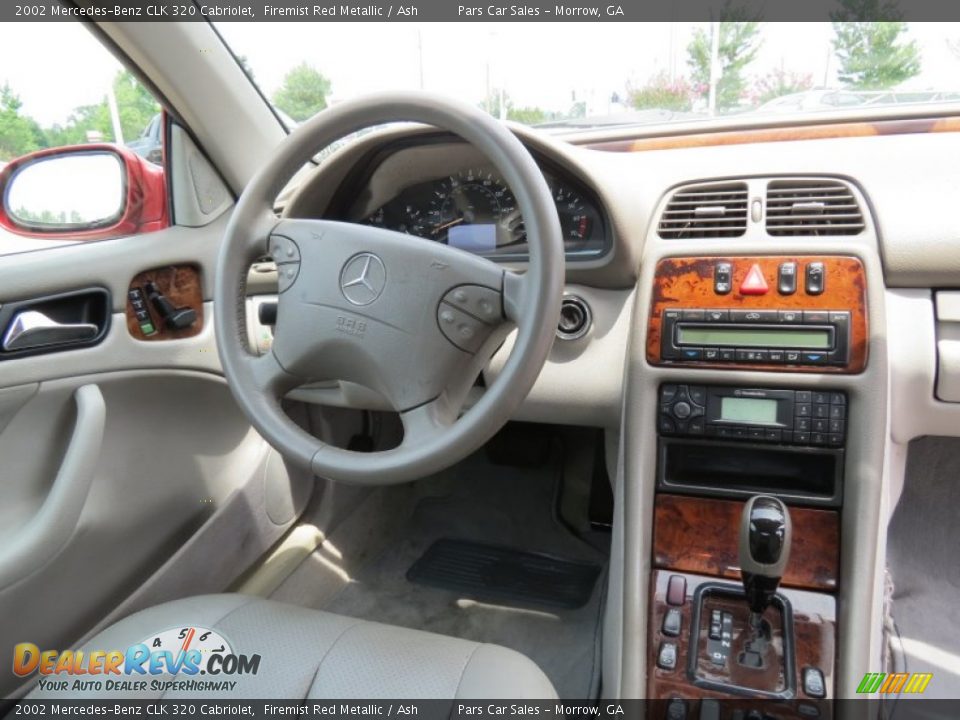 Dashboard of 2002 Mercedes-Benz CLK 320 Cabriolet Photo #11
