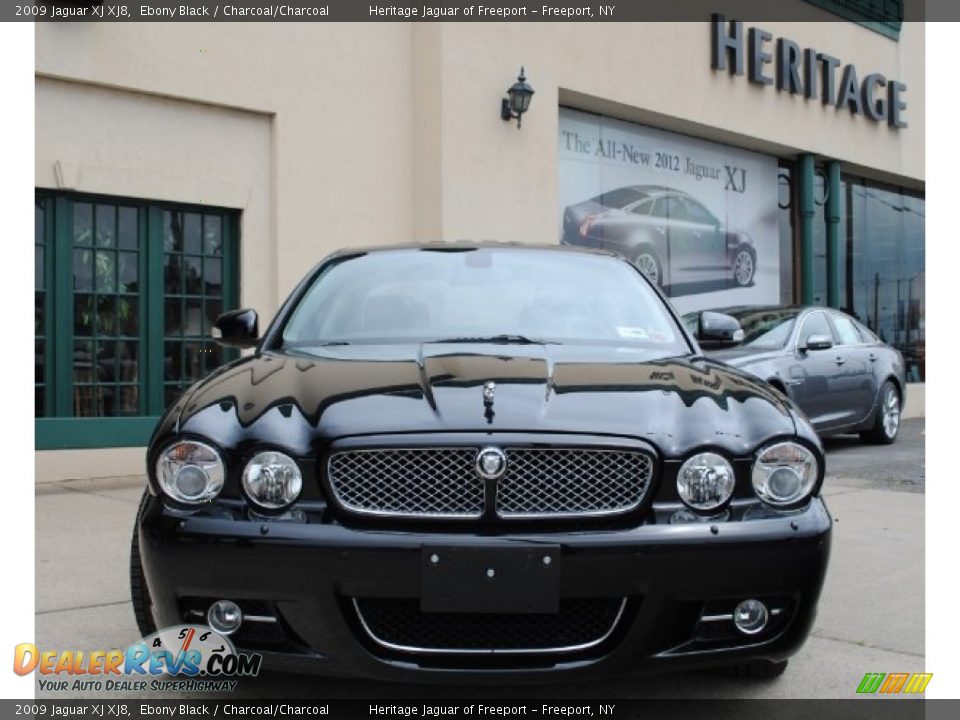 2009 Jaguar XJ XJ8 Ebony Black / Charcoal/Charcoal Photo #2