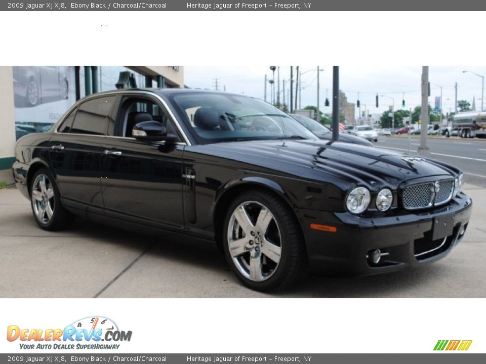 2009 Jaguar XJ XJ8 Ebony Black / Charcoal/Charcoal Photo #5