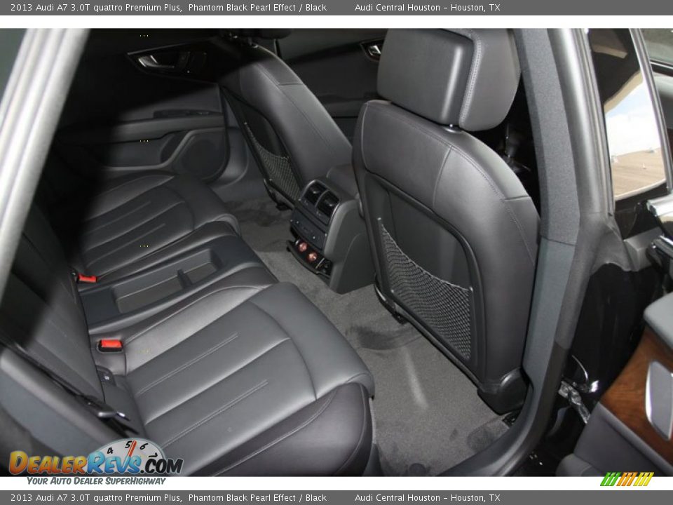 2013 Audi A7 3.0T quattro Premium Plus Phantom Black Pearl Effect / Black Photo #24