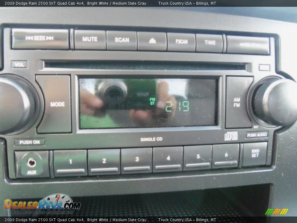 2009 Dodge Ram 2500 SXT Quad Cab 4x4 Bright White / Medium Slate Gray Photo #16