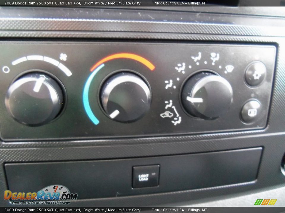 2009 Dodge Ram 2500 SXT Quad Cab 4x4 Bright White / Medium Slate Gray Photo #17