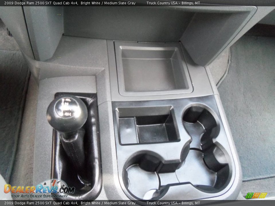 2009 Dodge Ram 2500 SXT Quad Cab 4x4 Bright White / Medium Slate Gray Photo #18