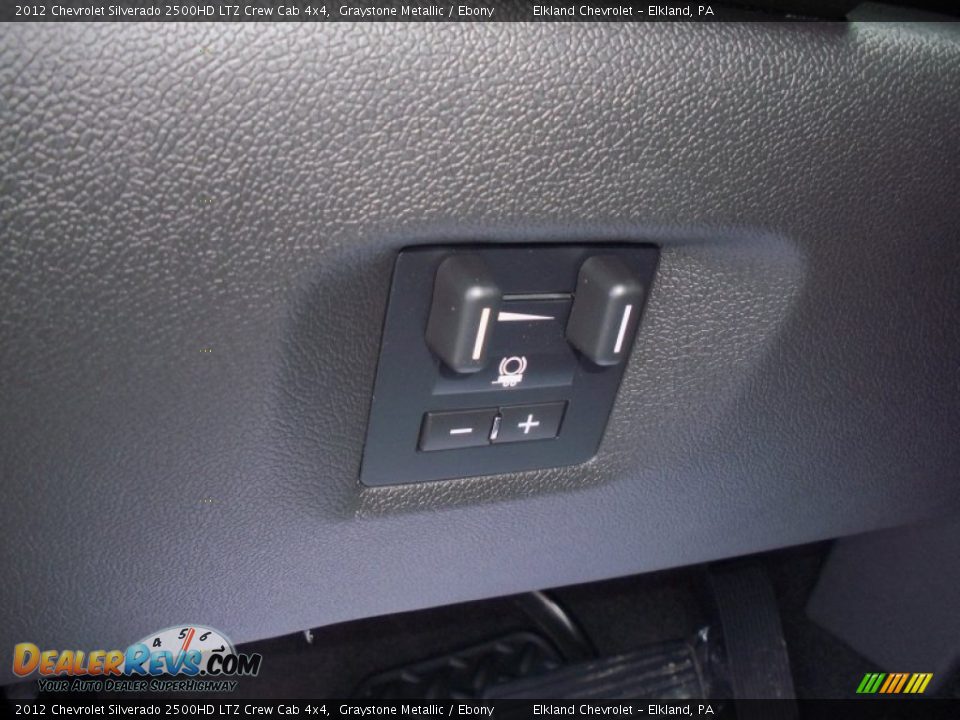 Controls of 2012 Chevrolet Silverado 2500HD LTZ Crew Cab 4x4 Photo #28