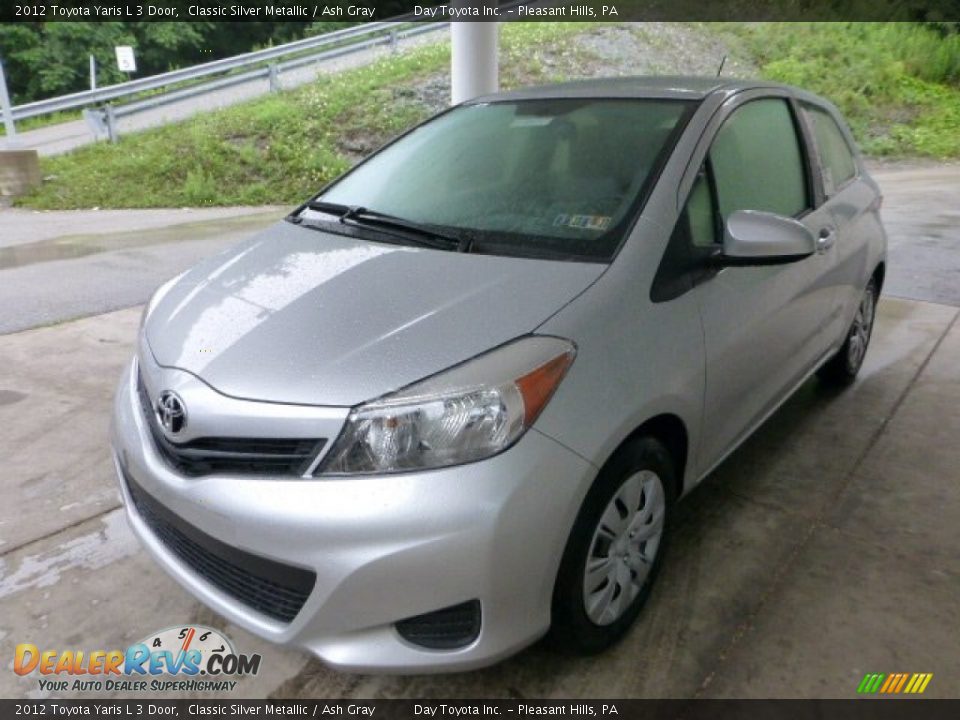 2012 Toyota Yaris L 3 Door Classic Silver Metallic / Ash Gray Photo #5