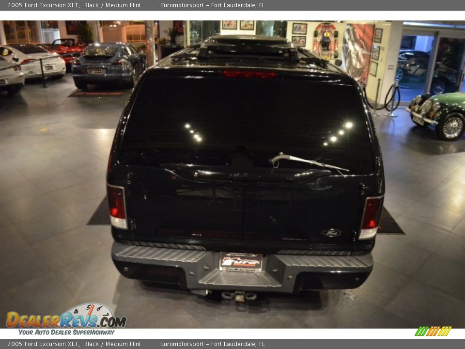 2005 Ford Excursion XLT Black / Medium Flint Photo #5