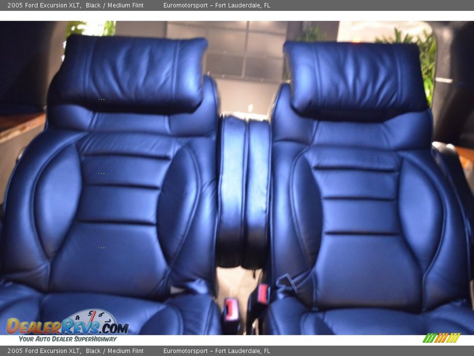 2005 Ford Excursion XLT Black / Medium Flint Photo #11