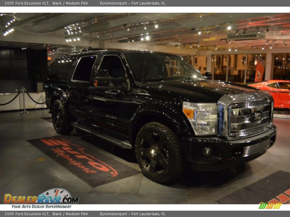 2005 Ford Excursion XLT Black / Medium Flint Photo #56