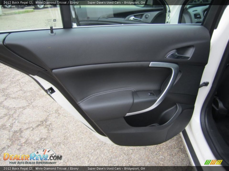 Door Panel of 2012 Buick Regal GS Photo #25