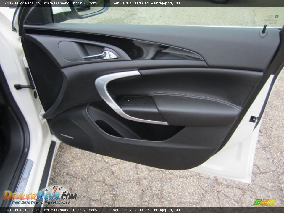 Door Panel of 2012 Buick Regal GS Photo #30