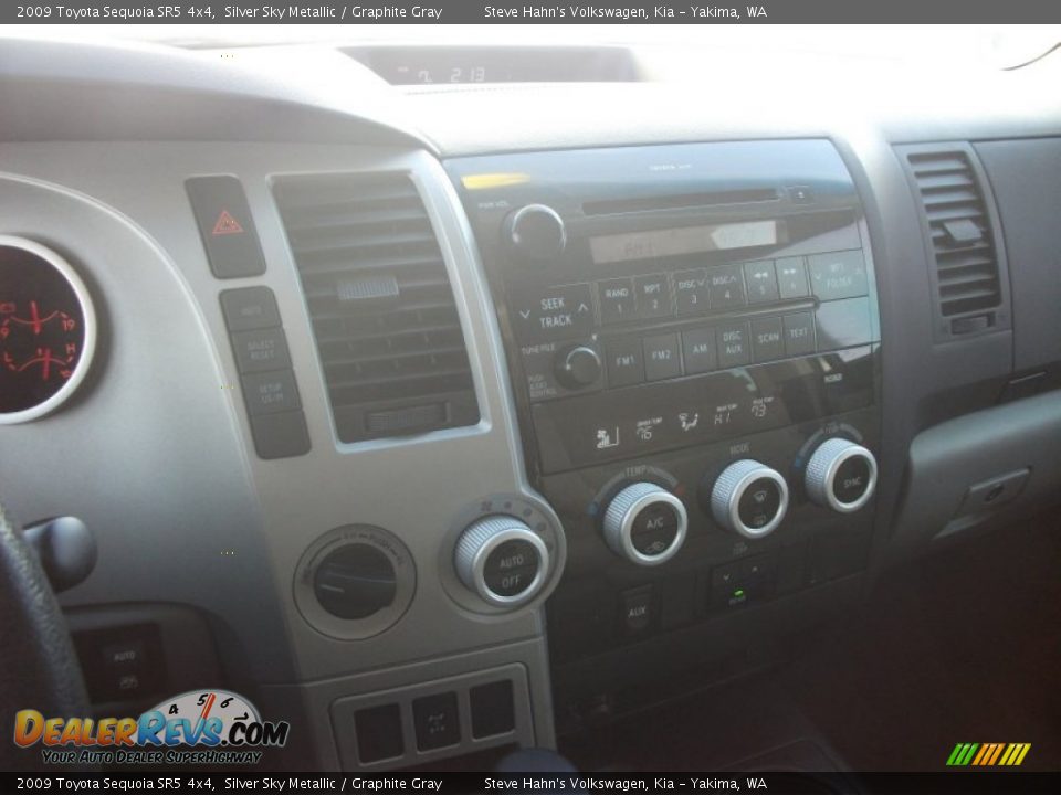 2009 Toyota Sequoia SR5 4x4 Silver Sky Metallic / Graphite Gray Photo #16