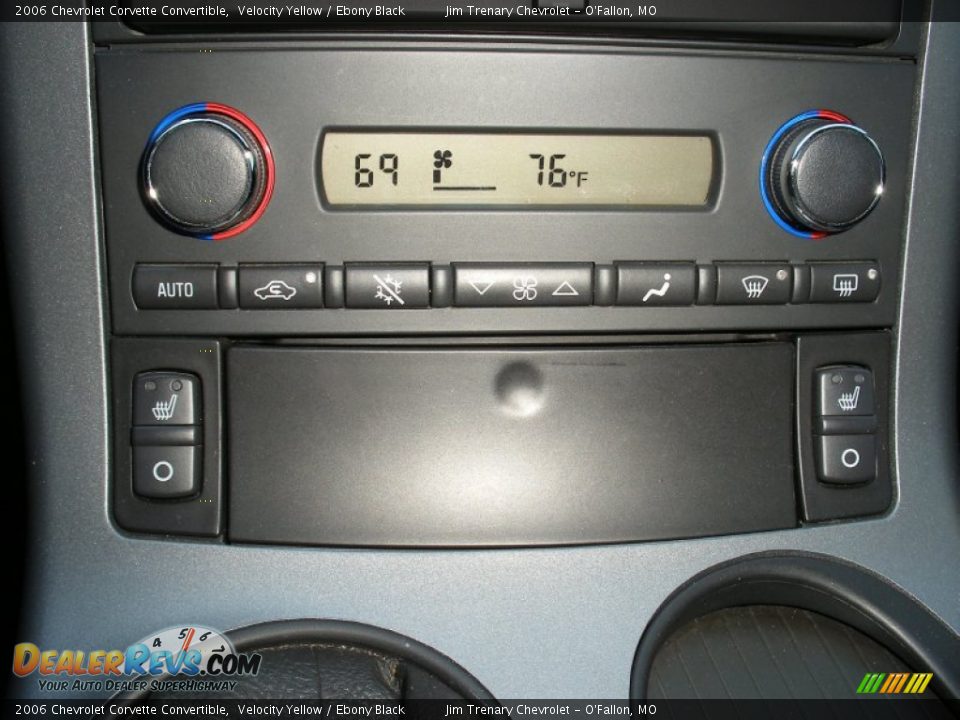 2006 Chevrolet Corvette Convertible Velocity Yellow / Ebony Black Photo #28