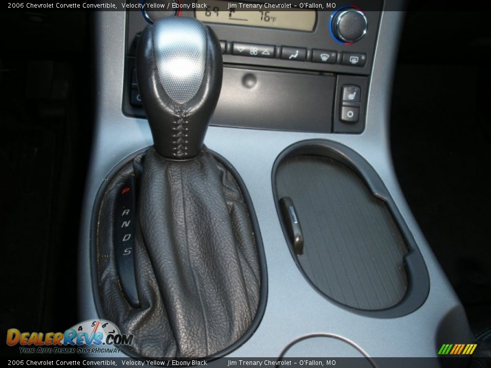 2006 Chevrolet Corvette Convertible Shifter Photo #29