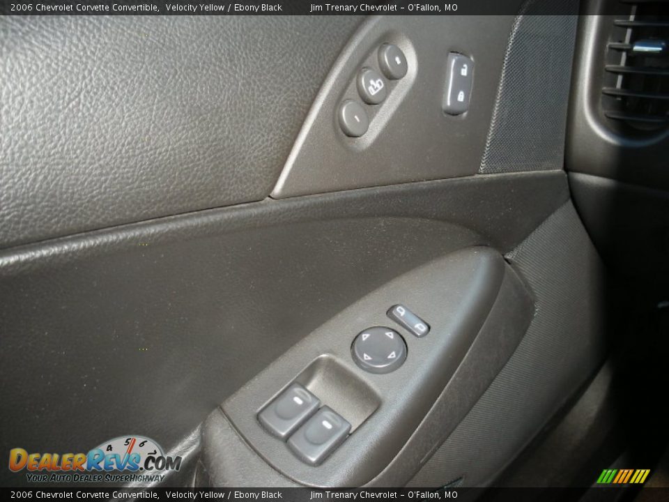2006 Chevrolet Corvette Convertible Velocity Yellow / Ebony Black Photo #31