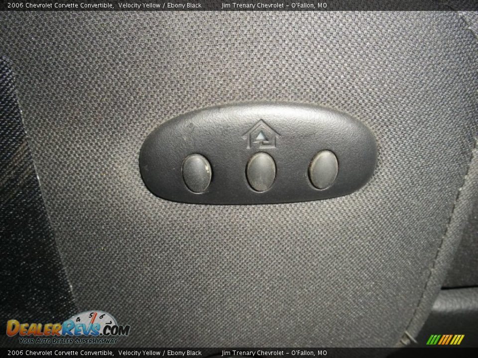 2006 Chevrolet Corvette Convertible Velocity Yellow / Ebony Black Photo #35