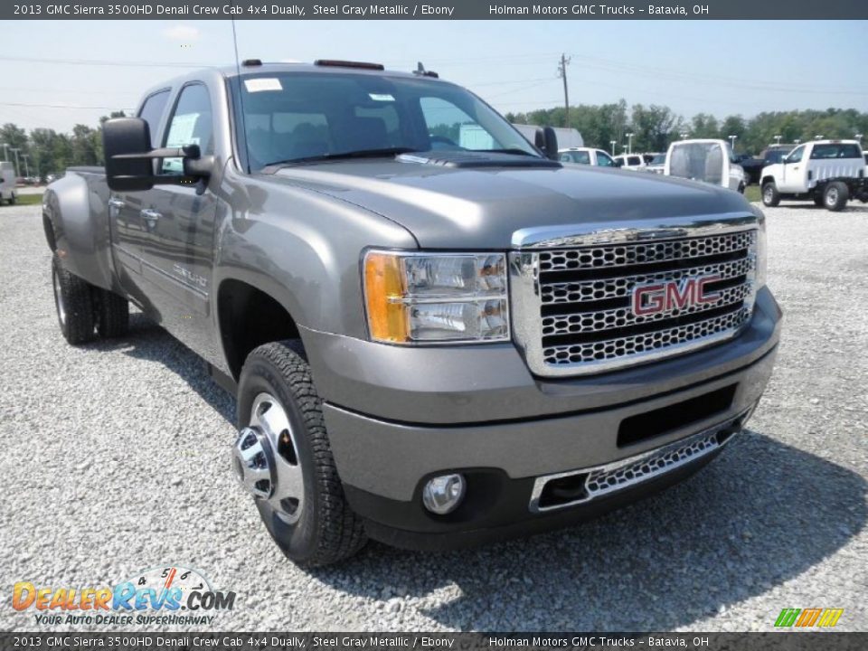 Front 3/4 View of 2013 GMC Sierra 3500HD Denali Crew Cab 4x4 Dually Photo #2