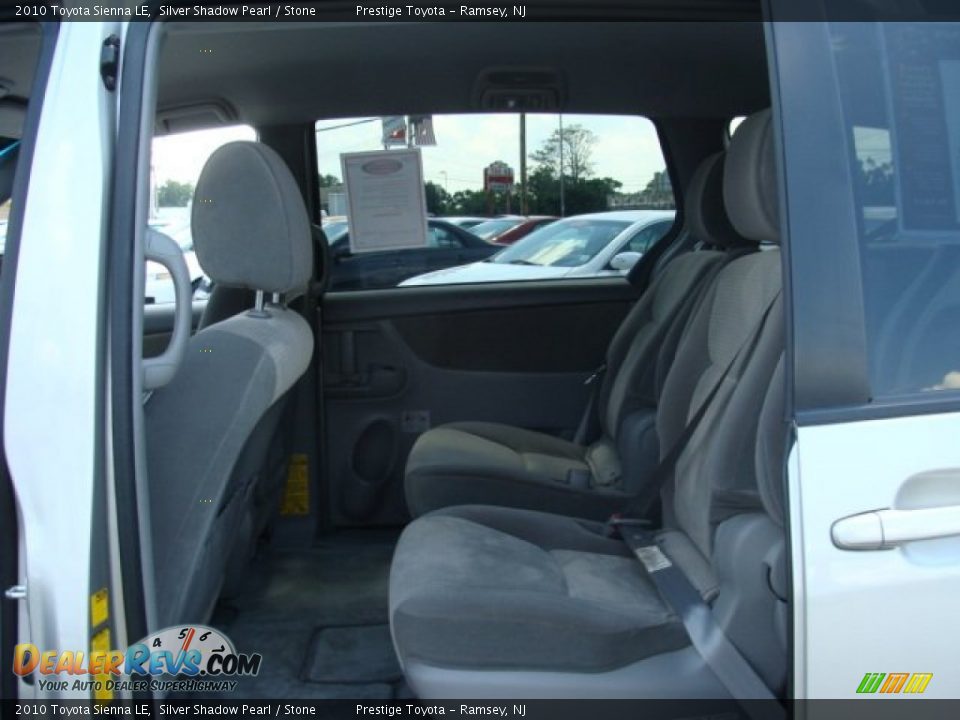 2010 Toyota Sienna LE Silver Shadow Pearl / Stone Photo #13