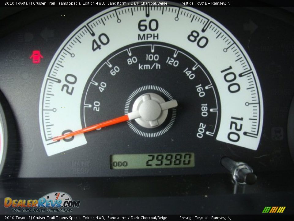 2010 Toyota FJ Cruiser Trail Teams Special Edition 4WD Sandstorm / Dark Charcoal/Beige Photo #10