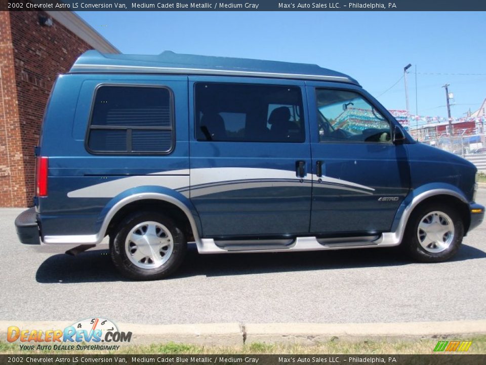 Medium Cadet Blue Metallic 2002 Chevrolet Astro LS Conversion Van Photo #16