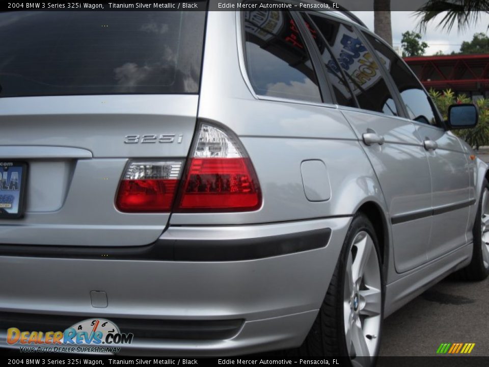 2004 BMW 3 Series 325i Wagon Titanium Silver Metallic / Black Photo #16