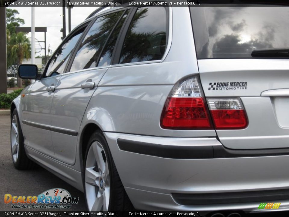 2004 BMW 3 Series 325i Wagon Titanium Silver Metallic / Black Photo #17