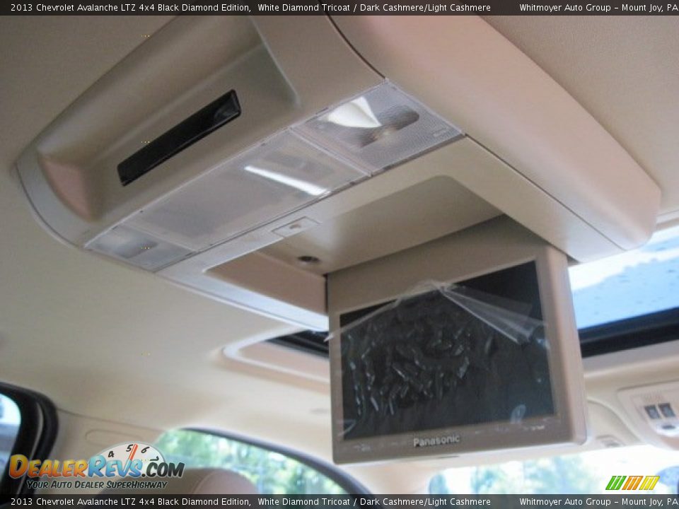 2013 Chevrolet Avalanche LTZ 4x4 Black Diamond Edition White Diamond Tricoat / Dark Cashmere/Light Cashmere Photo #10