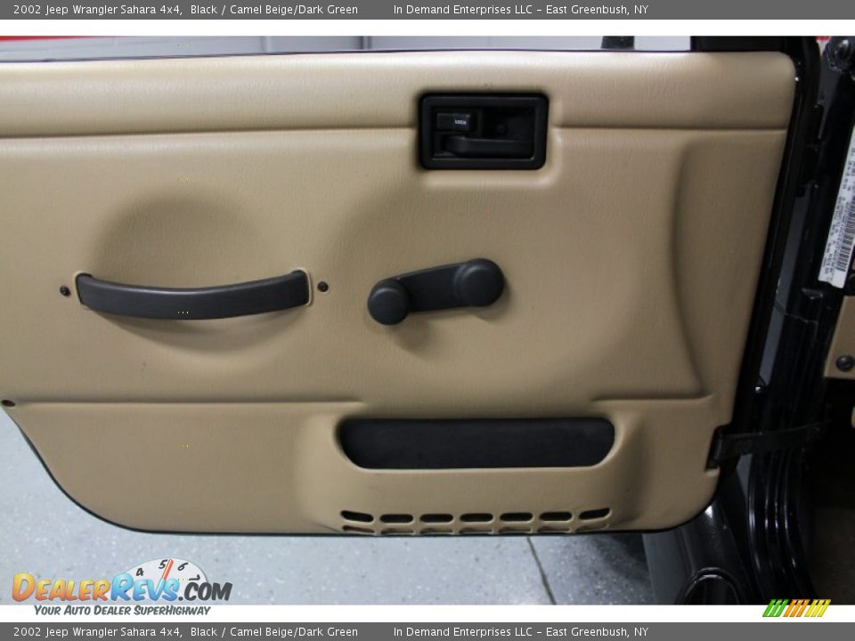 2002 Jeep Wrangler Sahara 4x4 Black / Camel Beige/Dark Green Photo #23