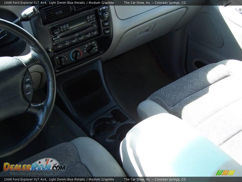 1998 Ford Explorer XLT 4x4 Light Denim Blue Metallic / Medium Graphite Photo #10