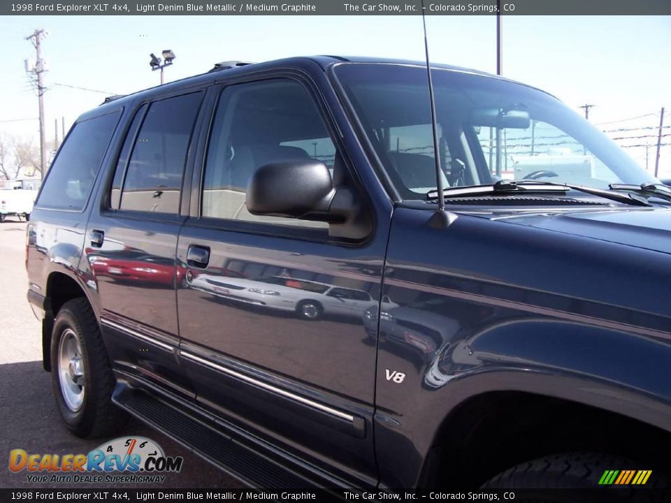 1998 Ford Explorer XLT 4x4 Light Denim Blue Metallic / Medium Graphite Photo #19