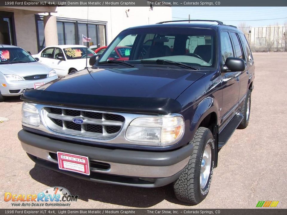 1998 Ford Explorer XLT 4x4 Light Denim Blue Metallic / Medium Graphite Photo #26