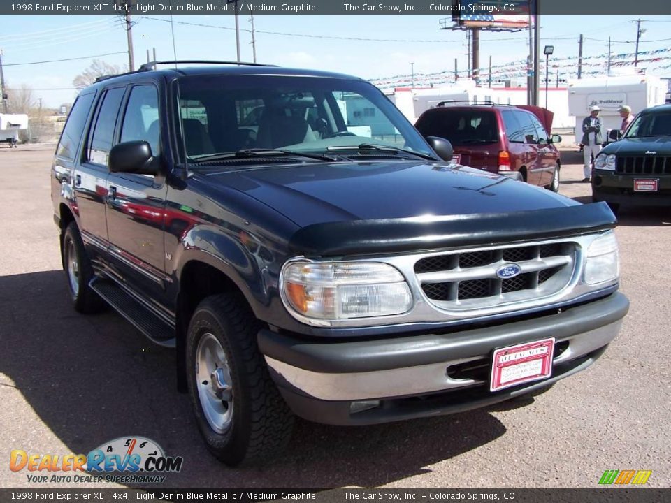 1998 Ford Explorer XLT 4x4 Light Denim Blue Metallic / Medium Graphite Photo #28