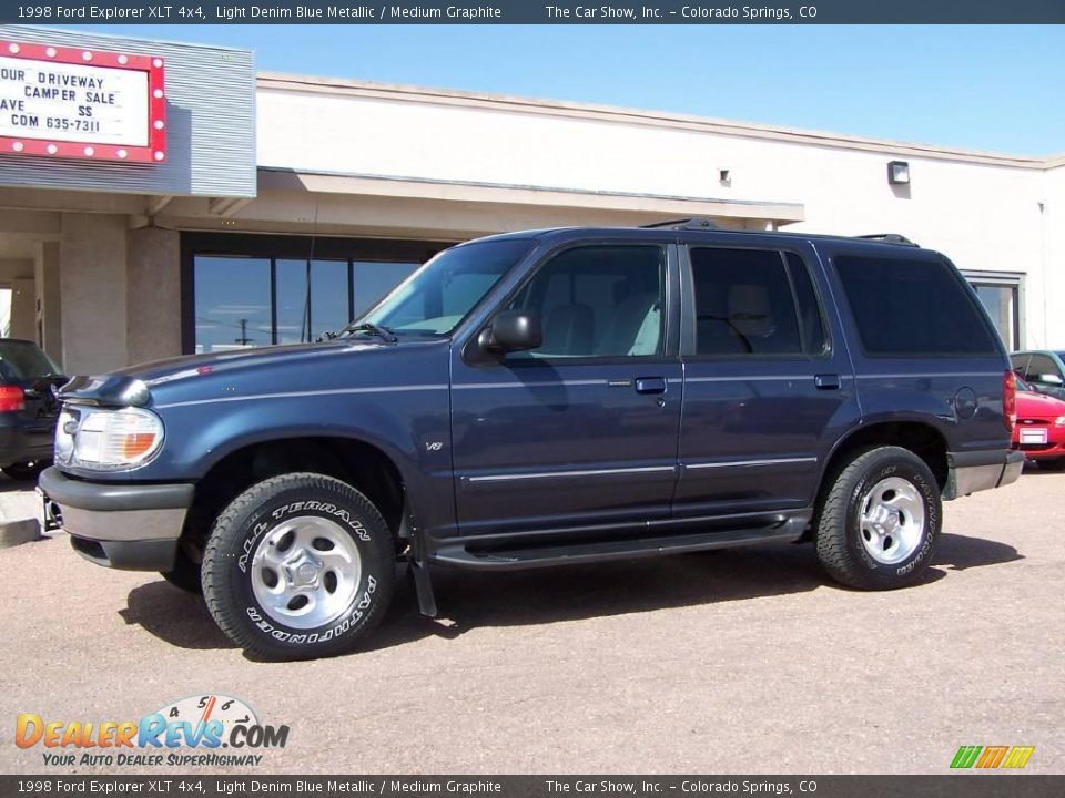 1998 Ford Explorer XLT 4x4 Light Denim Blue Metallic / Medium Graphite Photo #29