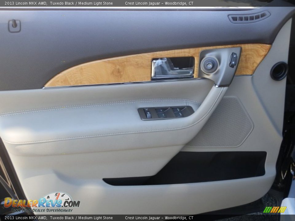 Door Panel of 2013 Lincoln MKX AWD Photo #13