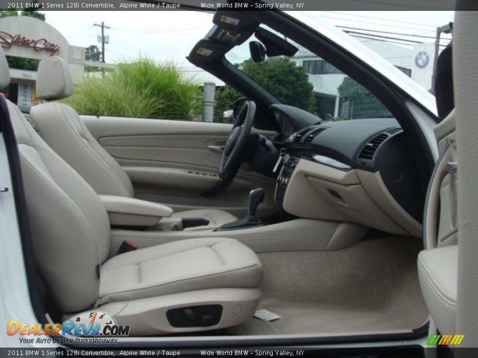 2011 BMW 1 Series 128i Convertible Alpine White / Taupe Photo #9