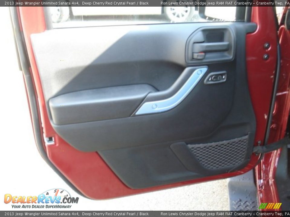 Door Panel of 2013 Jeep Wrangler Unlimited Sahara 4x4 Photo #13