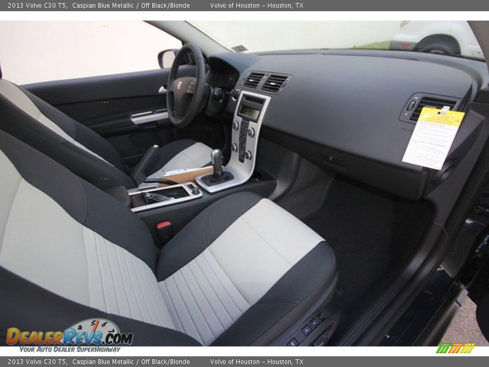 Off Black/Blonde Interior - 2013 Volvo C30 T5 Photo #13