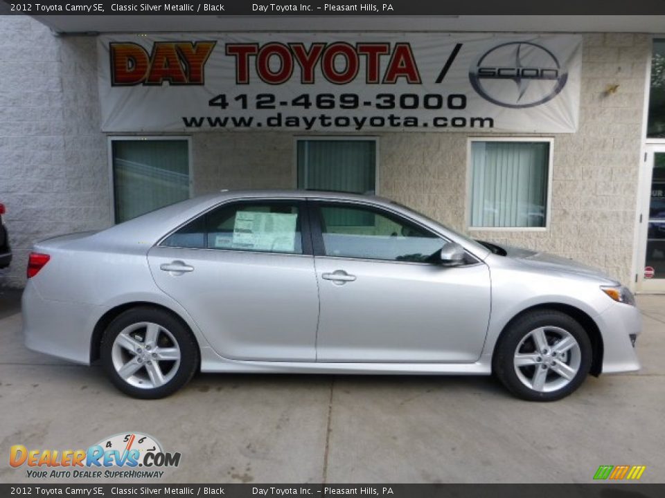 2012 Toyota Camry SE Classic Silver Metallic / Black Photo #1