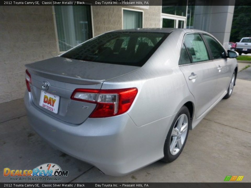 2012 Toyota Camry SE Classic Silver Metallic / Black Photo #2