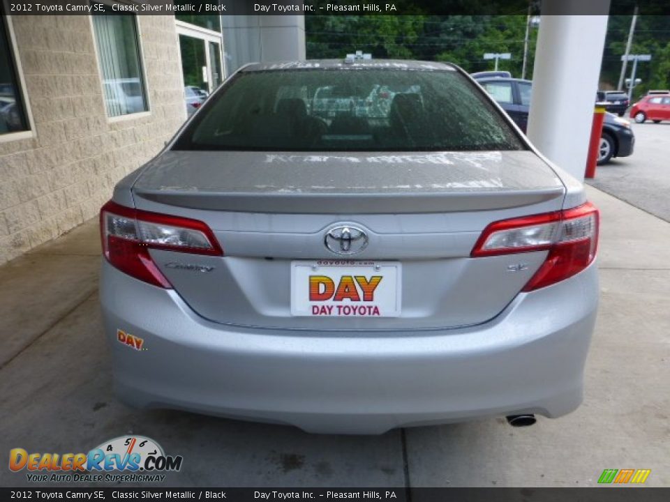 2012 Toyota Camry SE Classic Silver Metallic / Black Photo #3