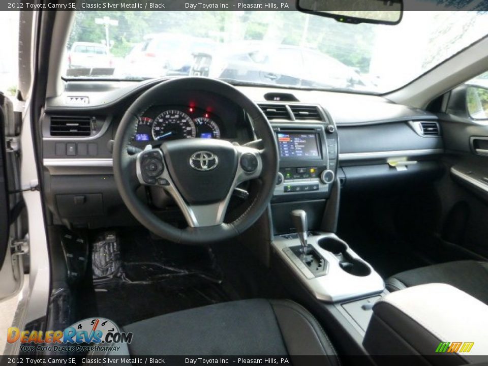 2012 Toyota Camry SE Classic Silver Metallic / Black Photo #10