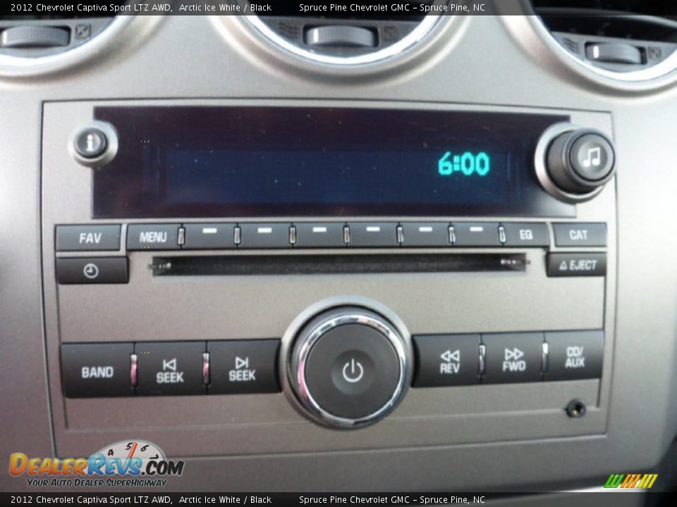 Audio System of 2012 Chevrolet Captiva Sport LTZ AWD Photo #18