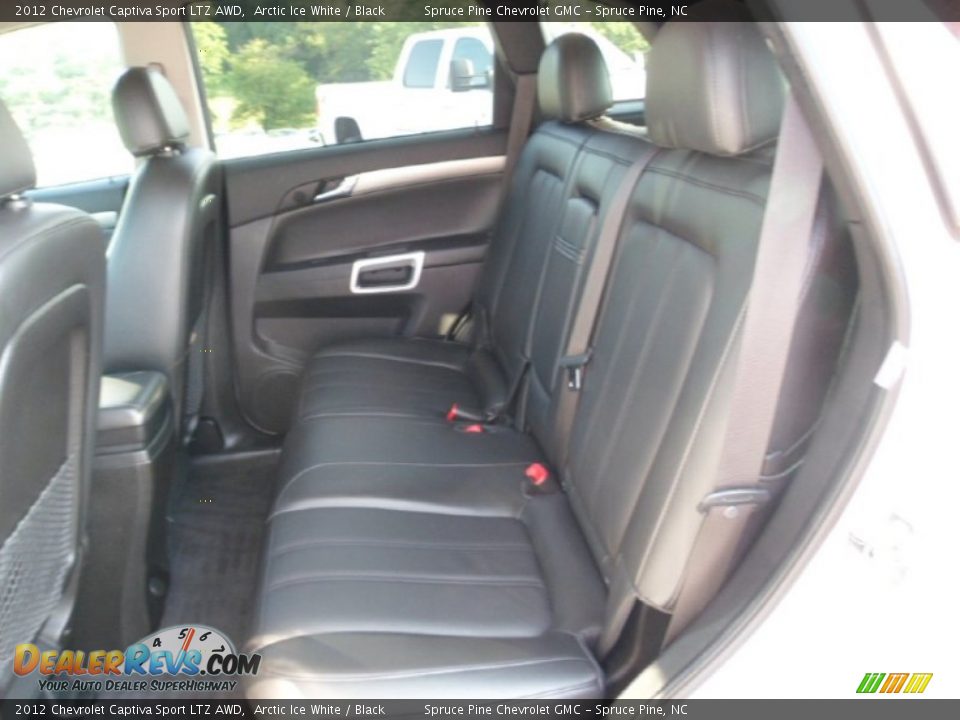 Rear Seat of 2012 Chevrolet Captiva Sport LTZ AWD Photo #24