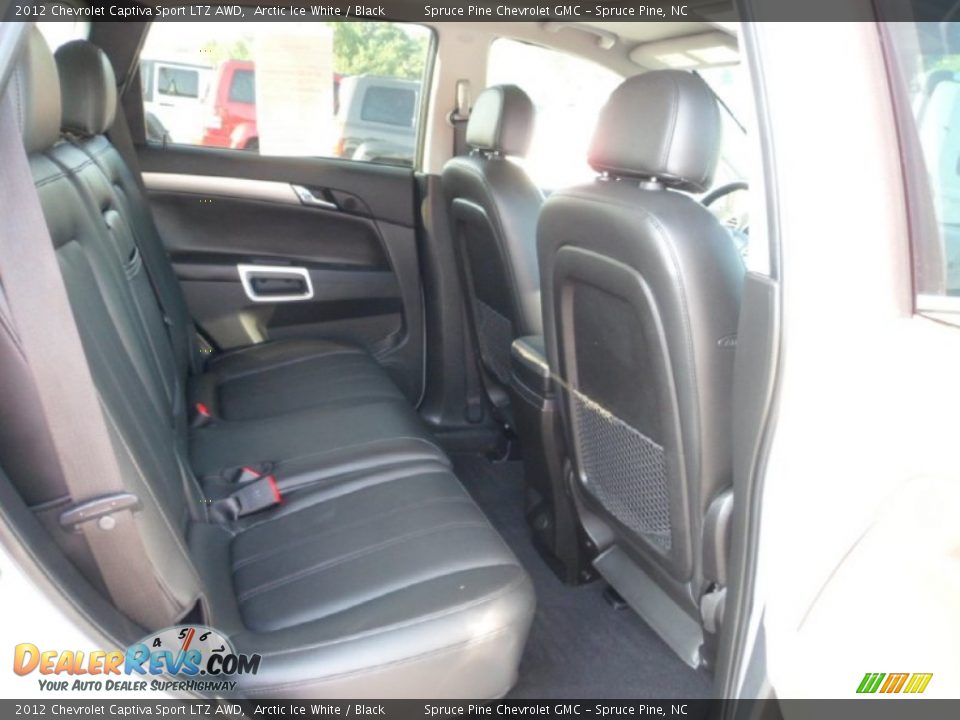 Rear Seat of 2012 Chevrolet Captiva Sport LTZ AWD Photo #30