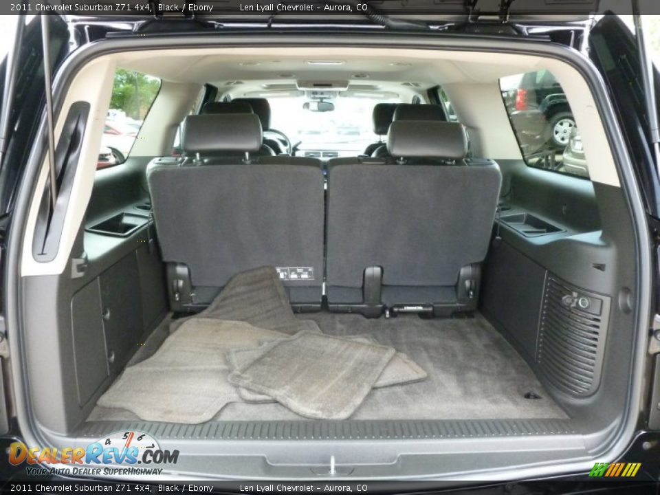 2011 Chevrolet Suburban Z71 4x4 Trunk Photo #12