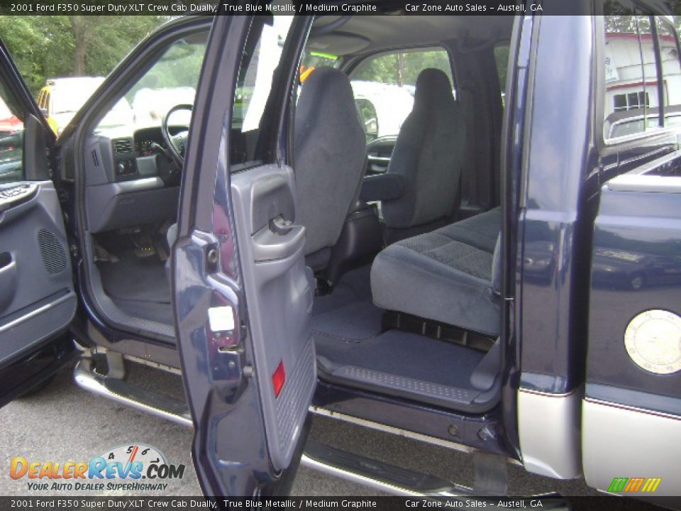 2001 Ford F350 Super Duty XLT Crew Cab Dually True Blue Metallic / Medium Graphite Photo #4