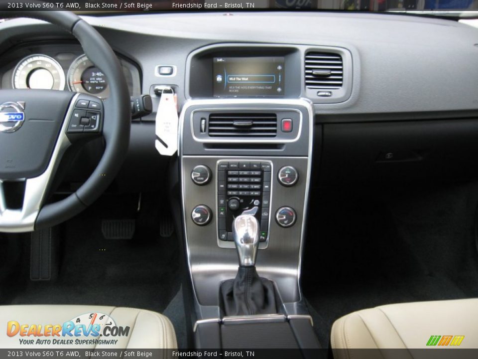 Dashboard of 2013 Volvo S60 T6 AWD Photo #24