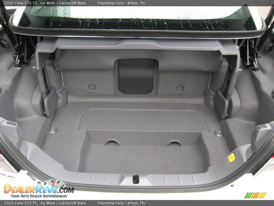 2013 Volvo C70 T5 Trunk Photo #12